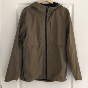 Lululemon outpour shell rain jacket